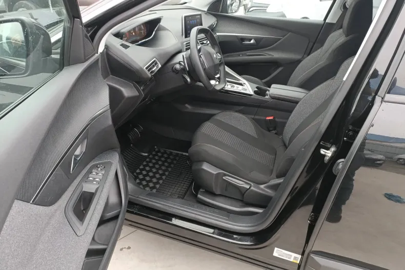 Peugeot 3008 din 2019 cu 156.000 km - oferta PEU124430 - foto 8