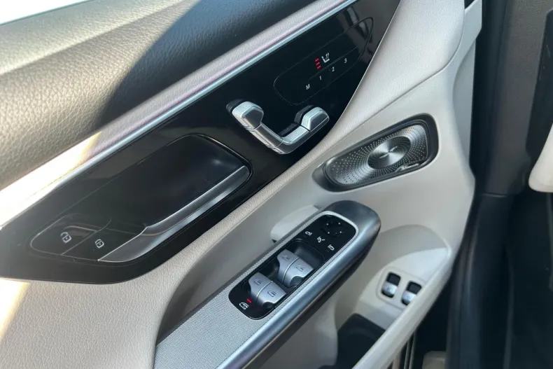 Mercedes-Benz GLC din 2023 cu 31.796 km - oferta MER124451 - foto 13