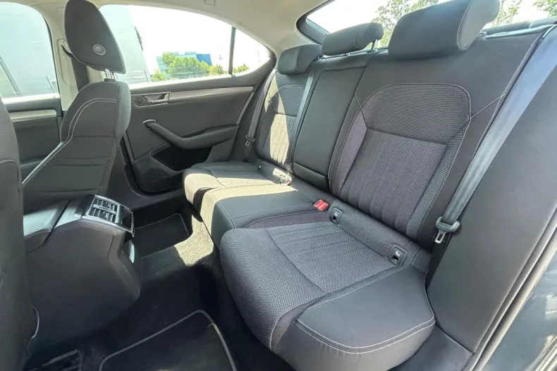 Skoda Superb din 2021 cu 81.956 km - oferta SKO124463 - foto 15