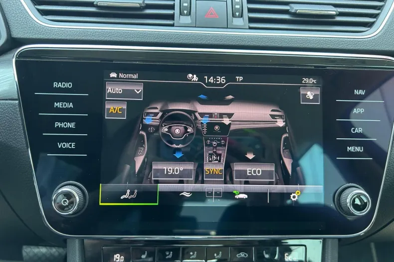 Skoda Superb din 2021 cu 81.956 km - oferta SKO124463 - foto 25