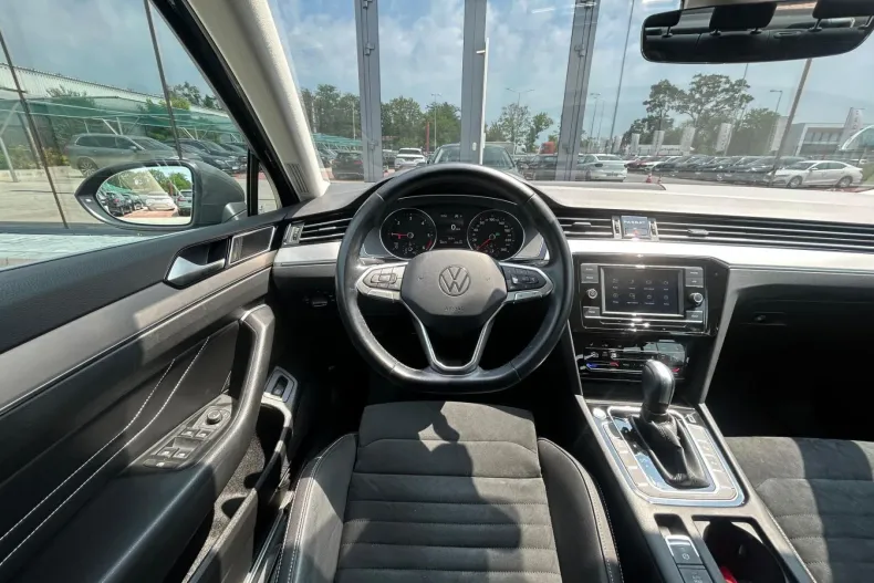 Volkswagen Passat din 2020 cu 44.073 km - oferta VOL124466 - foto 10