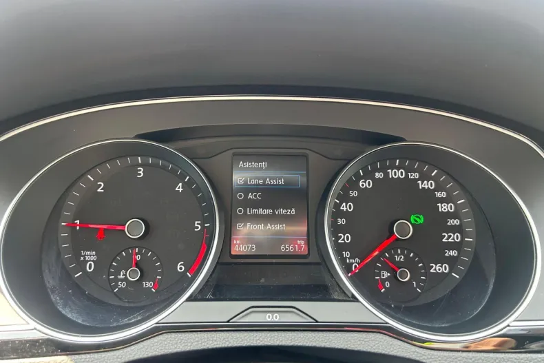 Volkswagen Passat din 2020 cu 44.073 km - oferta VOL124466 - foto 11