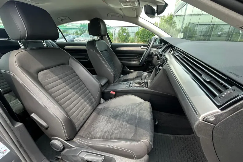 Volkswagen Passat din 2020 cu 44.073 km - oferta VOL124466 - foto 15
