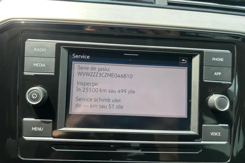 Volkswagen Passat din 2020 cu 44.073 km - oferta VOL124466 - foto 28