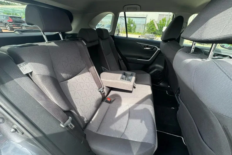 Toyota RAV4 din 2021 cu 65.437 km - oferta TOY124477 - foto 16