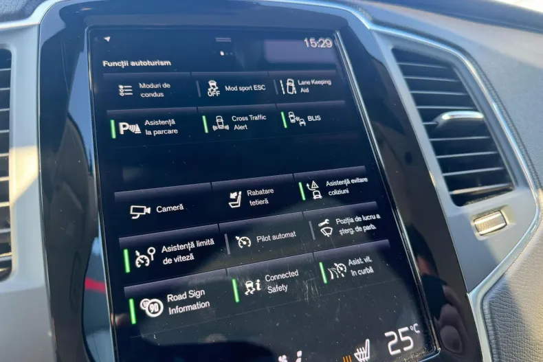 Volvo XC90 din 2021 cu 83.490 km - oferta VOL124493 - foto 23