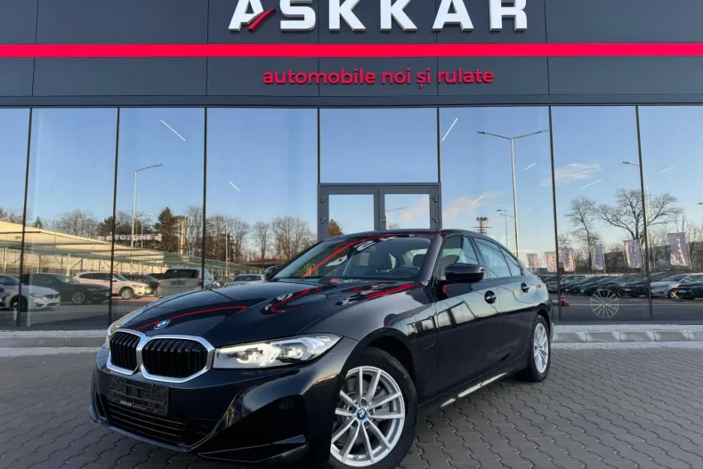 BMW Seria 3 din 2023 cu 13.927 km - oferta BMW124497 - foto 1