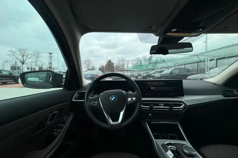 BMW Seria 3 din 2023 cu 13.927 km - oferta BMW124497 - foto 10