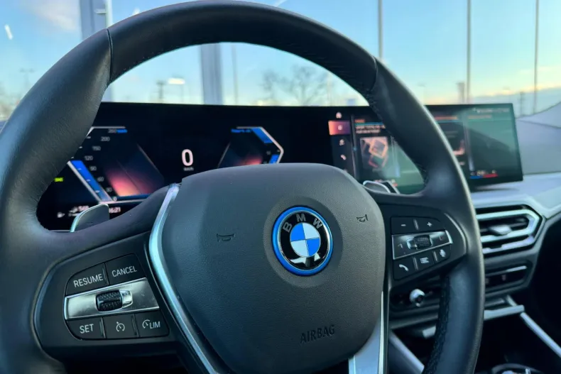 BMW Seria 3 din 2023 cu 13.927 km - oferta BMW124497 - foto 18