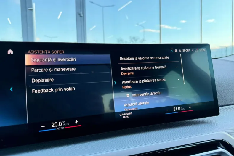 BMW Seria 3 din 2023 cu 13.927 km - oferta BMW124497 - foto 24