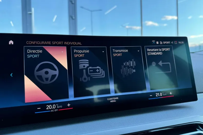 BMW Seria 3 din 2023 cu 13.927 km - oferta BMW124497 - foto 27