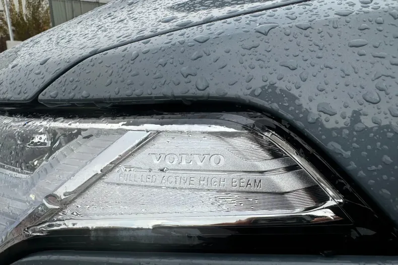 Volvo XC90 din 2020 cu 65.551 km - oferta VOL124503 - foto 32