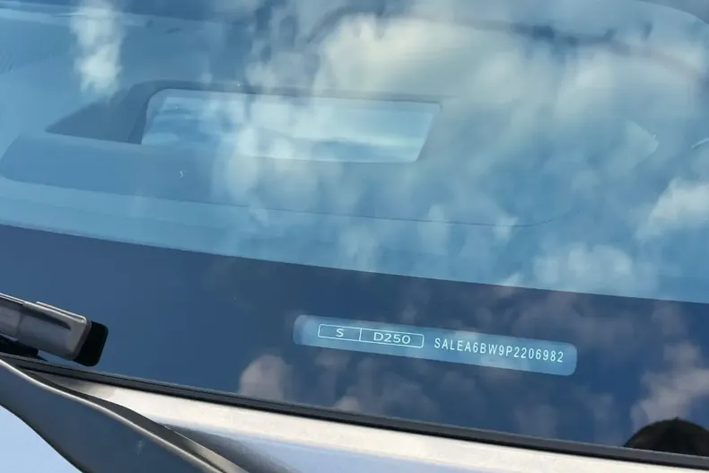 Land Rover Defender din 2023 cu 22.500 km - oferta LAN124540 - foto 17