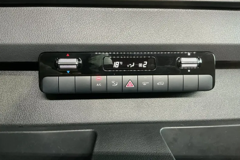 Mercedes-Benz Sprinter din 2024 cu 28.355 km - oferta MER124541 - foto 17