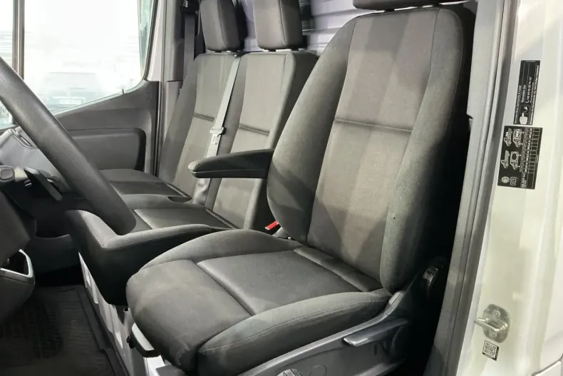 Mercedes-Benz Sprinter din 2024 cu 28.355 km - oferta MER124541 - foto 23