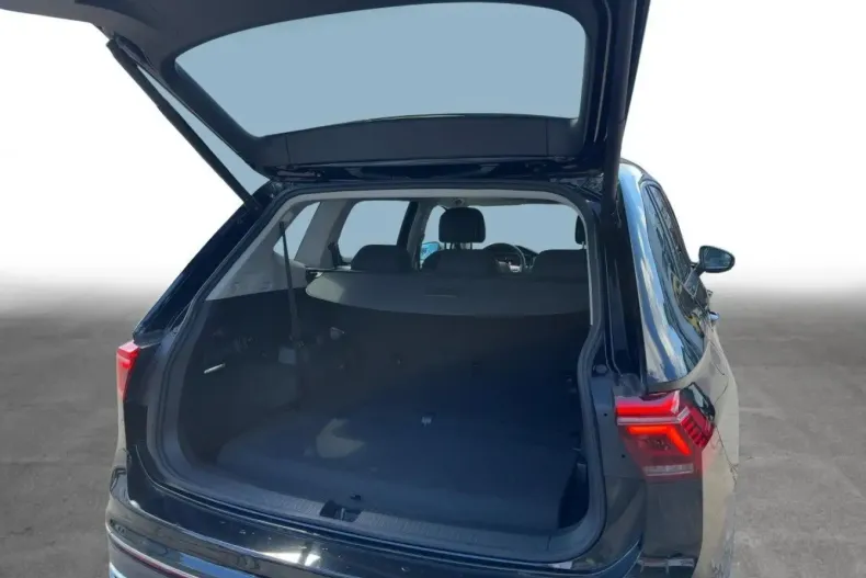 Volkswagen Tiguan Allspace din 2024 cu 19.655 km - oferta VOL124547 - foto 5