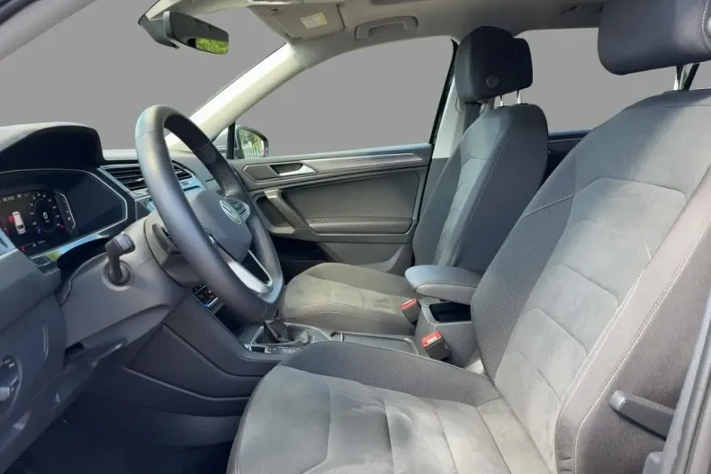 Volkswagen Tiguan Allspace din 2024 cu 19.655 km - oferta VOL124547 - foto 6