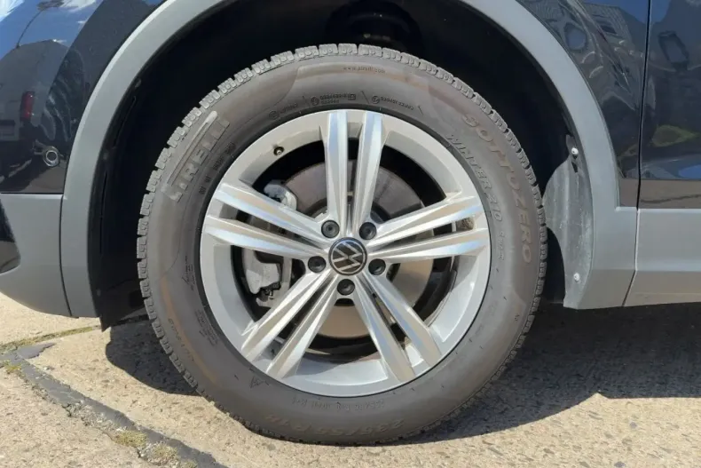 Volkswagen Tiguan Allspace din 2024 cu 19.655 km - oferta VOL124547 - foto 11