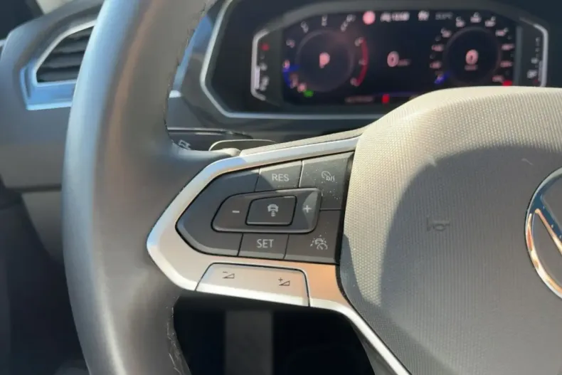 Volkswagen Tiguan Allspace din 2024 cu 19.655 km - oferta VOL124547 - foto 16