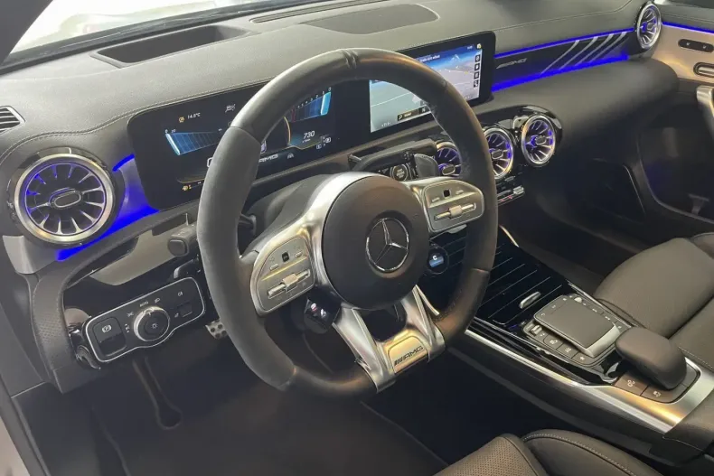 Mercedes-Benz A 45 AMG din 2021 cu 39.903 km - oferta MER124551 - foto 10