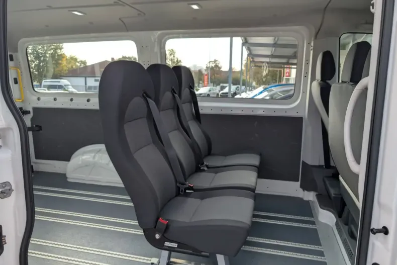 Volkswagen Crafter din 2022 cu 82.000 km - oferta VOL124556 - foto 9