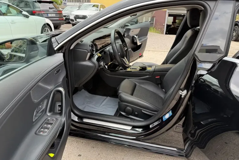 Mercedes-Benz CLA 200 din 2021 cu 74.000 km - oferta MER124559 - foto 8