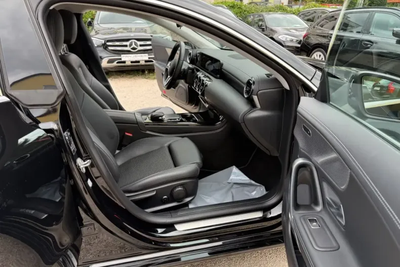 Mercedes-Benz CLA 200 din 2021 cu 74.000 km - oferta MER124559 - foto 10