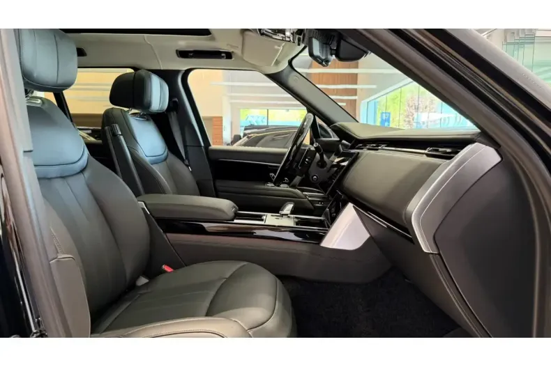 Land Rover Range Rover din 2025 cu 2.800 km - oferta LAN124567 - foto 12