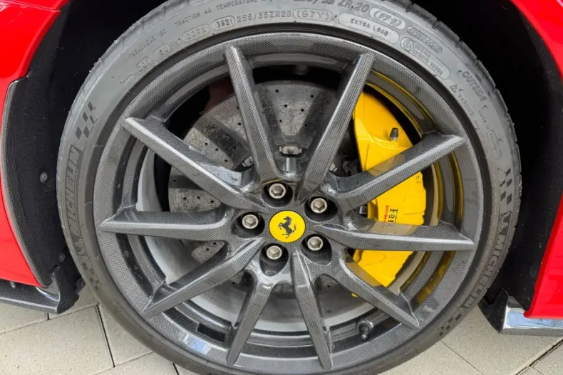 Ferrari SF90 din 2022 cu 6.500 km - oferta FER124569 - foto 7