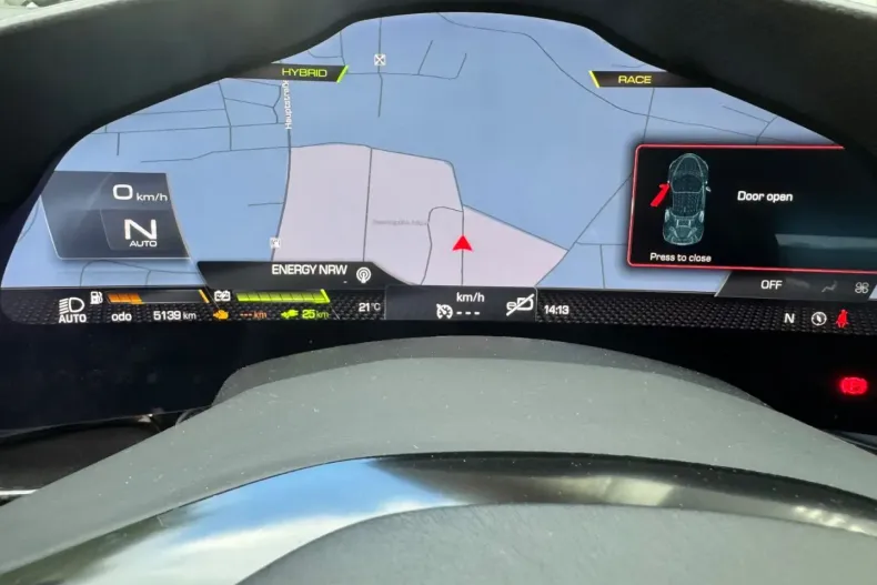 Ferrari SF90 din 2022 cu 6.500 km - oferta FER124569 - foto 18