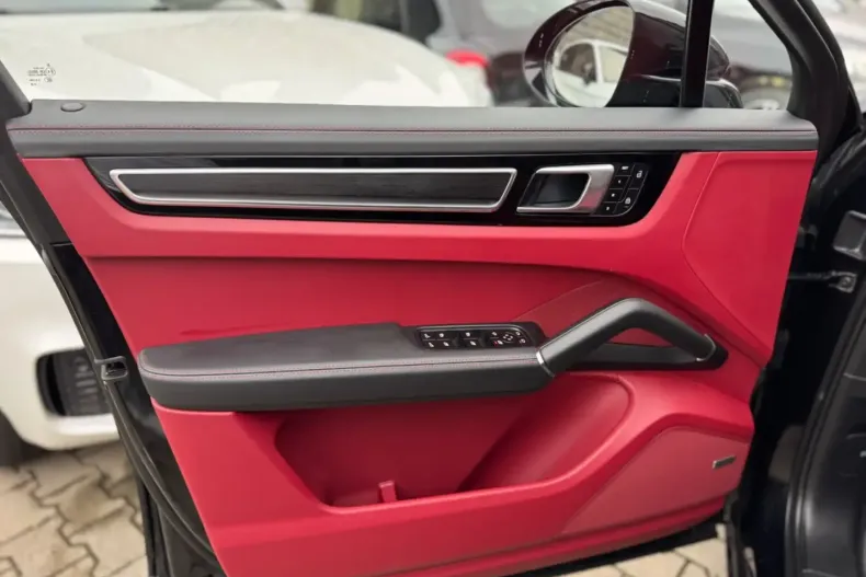 Porsche Cayenne din 2022 cu 67.000 km - oferta POR124572 - foto 18