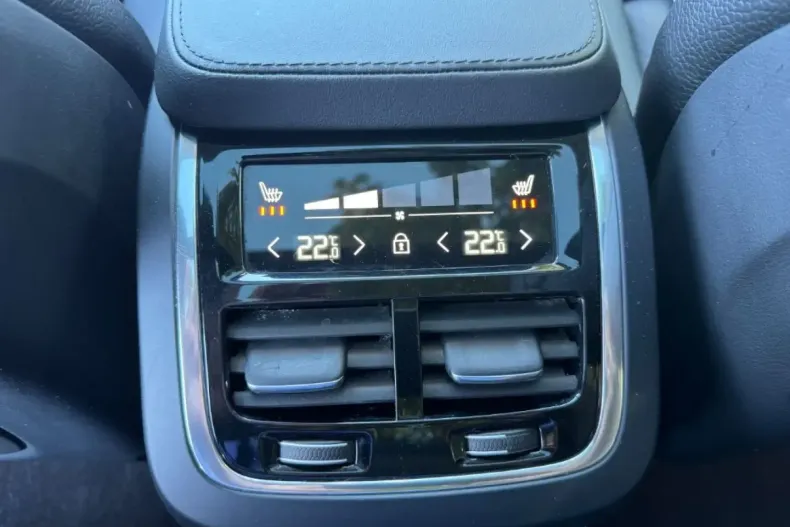 Volvo XC90 din 2022 cu 36.528 km - oferta VOL124586 - foto 15