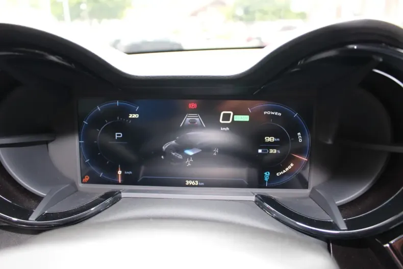 Alfa Romeo Junior din 2024 cu 4.800 km - oferta ALF124605 - foto 9