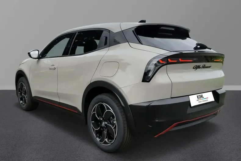 Alfa Romeo Junior din 2024 cu 1.500 km - oferta ALF124606 - foto 3