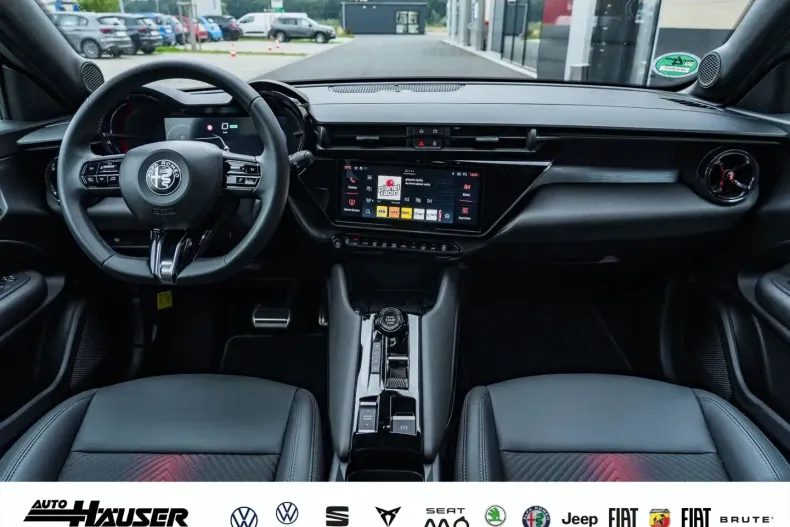 Alfa Romeo Junior din 2024 cu 9.900 km - oferta ALF124609 - foto 18