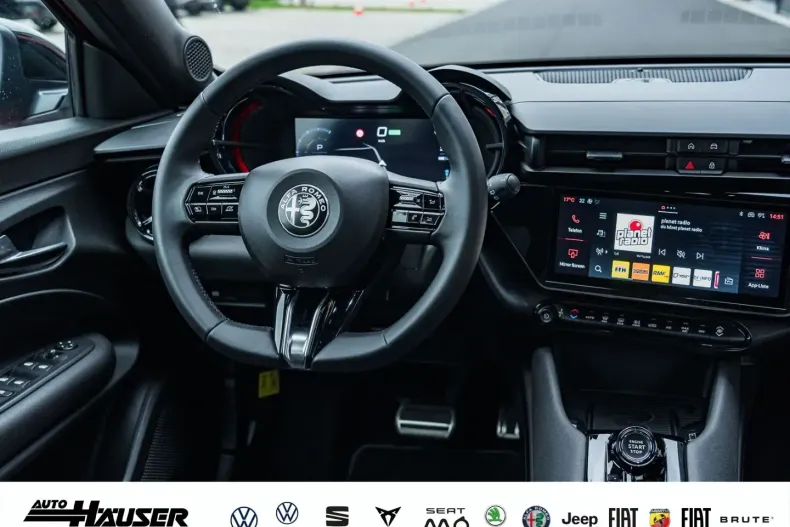 Alfa Romeo Junior din 2024 cu 9.900 km - oferta ALF124609 - foto 19