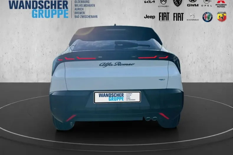 Alfa Romeo Junior din 2024 cu 15.555 km - oferta ALF124611 - foto 6