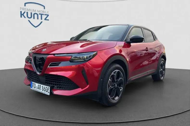 Alfa Romeo Junior din 2024 cu 11.000 km - oferta ALF124612 - foto 1