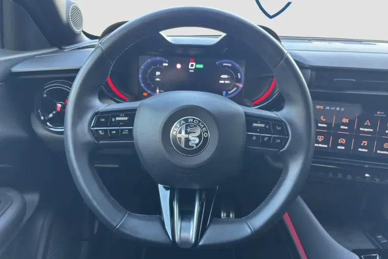 Alfa Romeo Junior din 2024 cu 11.000 km - oferta ALF124612 - foto 9