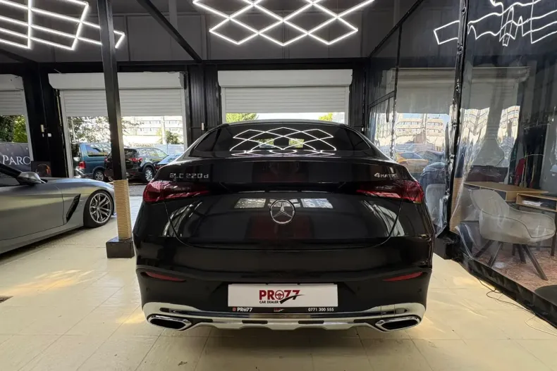 Mercedes-Benz GLC 220 din 2025 cu 12.800 km - oferta MER124613 - foto 5