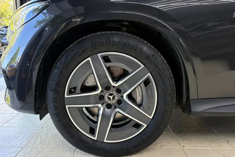 Mercedes-Benz GLC 220 din 2025 cu 12.800 km - oferta MER124613 - foto 8