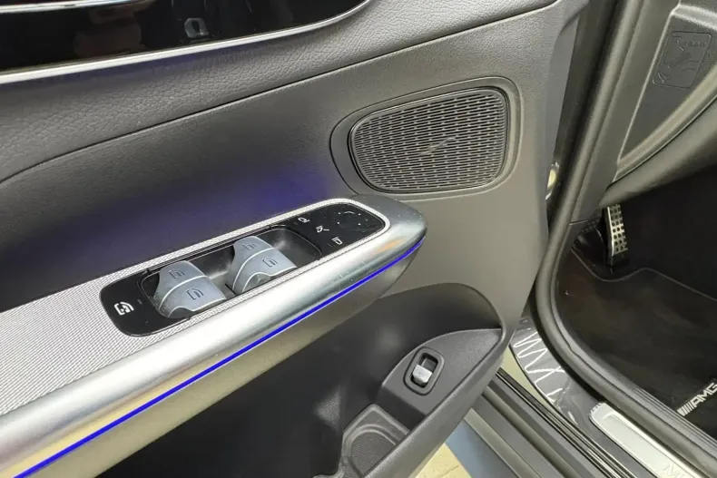 Mercedes-Benz GLC 220 din 2025 cu 12.800 km - oferta MER124613 - foto 29