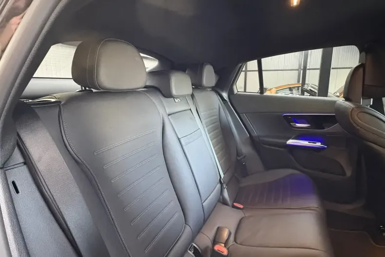 Mercedes-Benz GLC 220 din 2025 cu 12.800 km - oferta MER124613 - foto 30