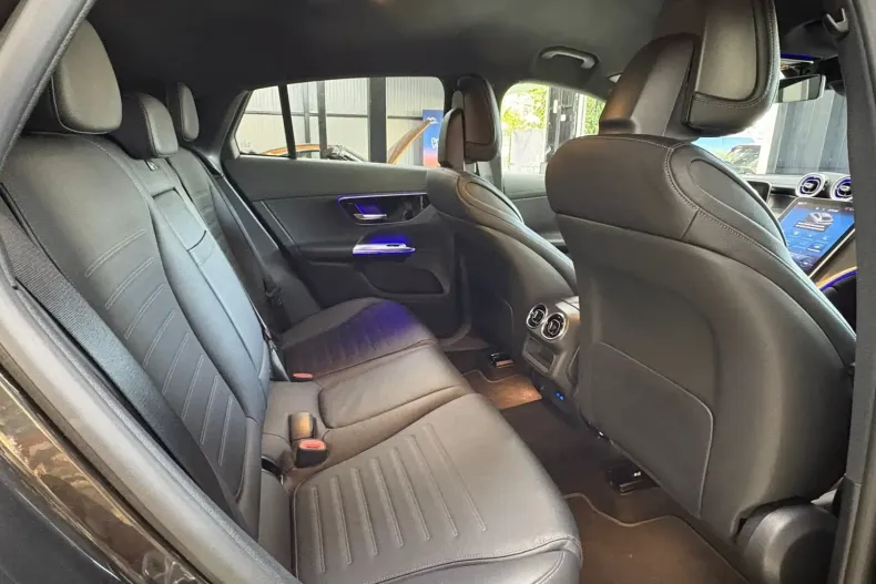 Mercedes-Benz GLC 220 din 2025 cu 12.800 km - oferta MER124613 - foto 31