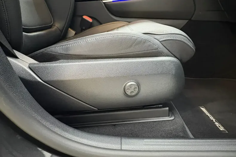 Mercedes-Benz GLC 220 din 2025 cu 12.800 km - oferta MER124613 - foto 35