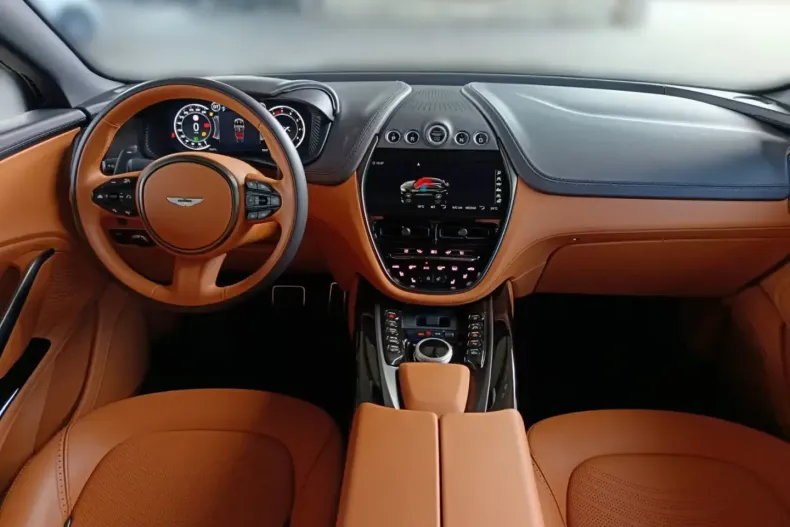 Aston Martin DBX din 2025 cu 137 km - oferta AST124623 - foto 8