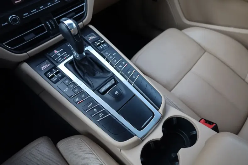 Porsche Macan din 2021 cu 76.321 km - oferta POR124624 - foto 14