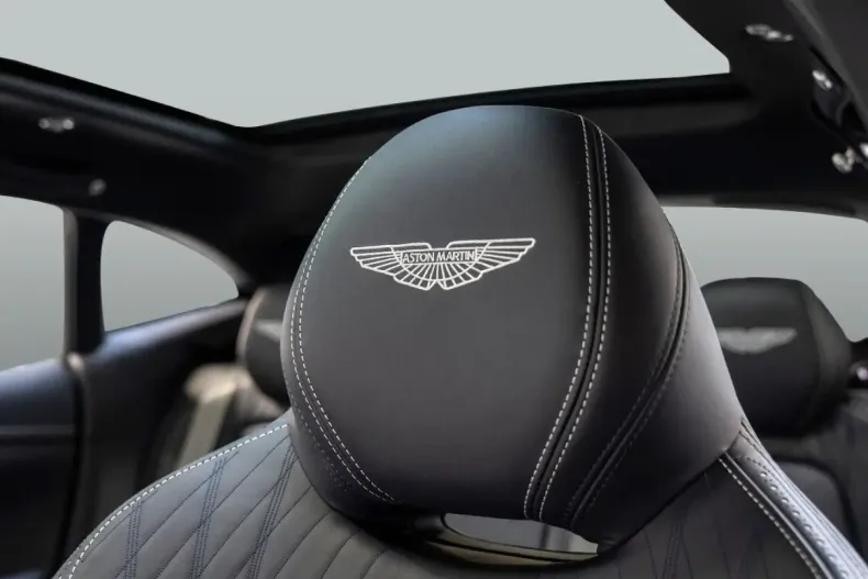 Aston Martin DBX din 2024 cu 9.970 km - oferta AST124630 - foto 5