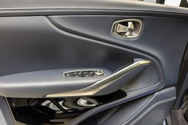 Aston Martin DBX din 2024 cu 9.970 km - oferta AST124630 - foto 16