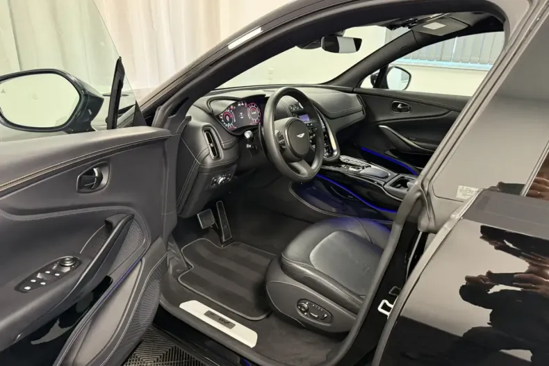 Aston Martin DBX din 2023 cu 10.750 km - oferta AST124631 - foto 9